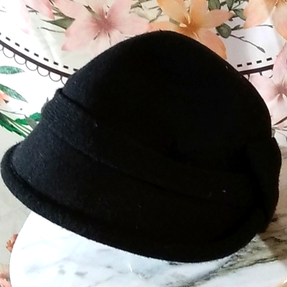 VINTAGE CLOCHE WOOL HAT